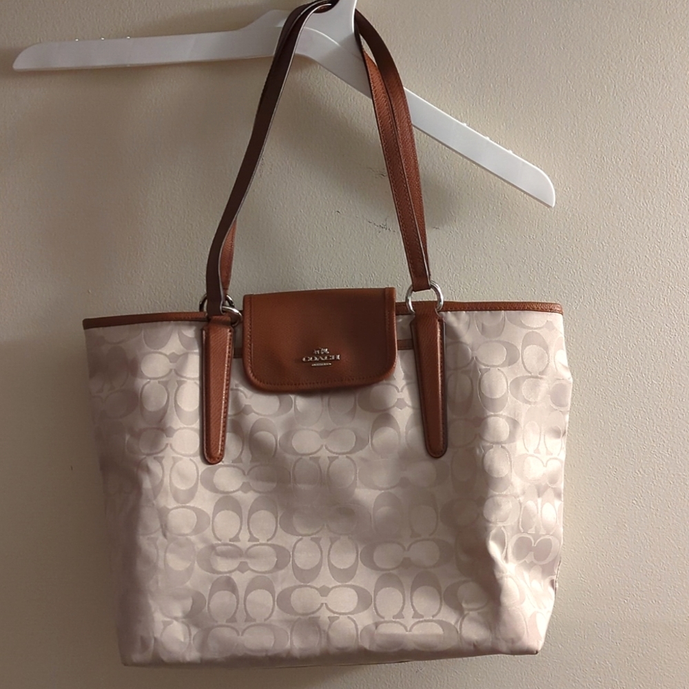 Authentic Coach bag- never used